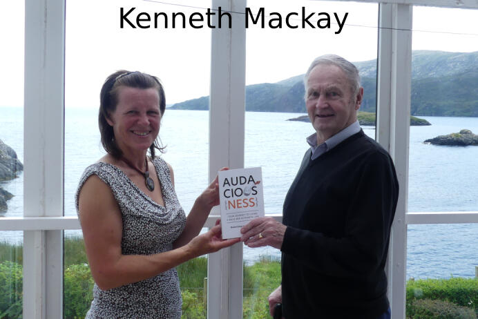 Kenneth Mackay